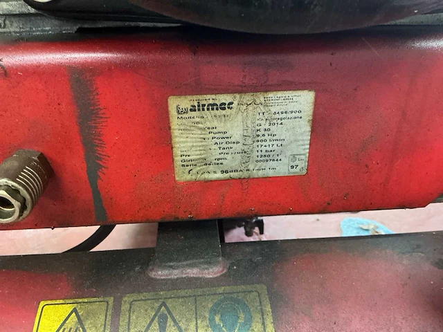 Airmec tt3496 spytze 9,6hp diesel luchtcompressor - afbeelding 5 van  7