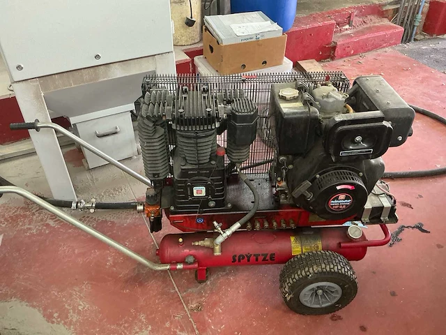 Airmec tt3496 spytze 9,6hp diesel luchtcompressor - afbeelding 2 van  7