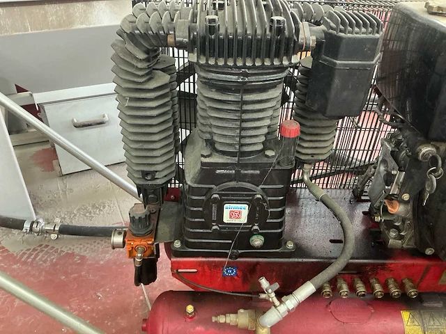 Airmec tt3496 spytze 9,6hp diesel luchtcompressor - afbeelding 4 van  7