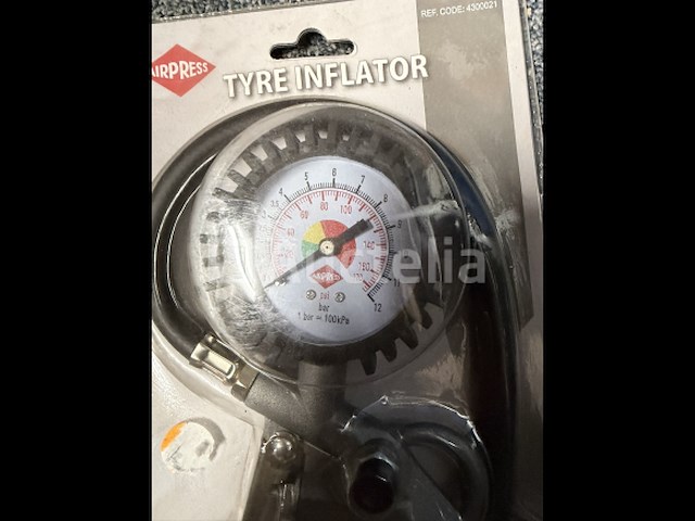 Airpress bandenvul pistool met drukmeter - afbeelding 1 van  2