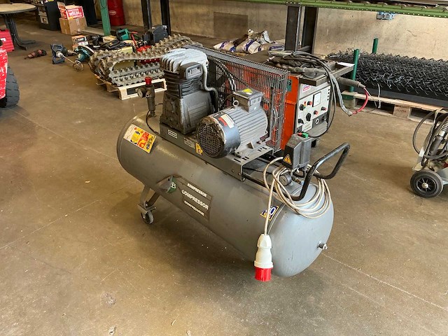 Airpress hk 600/200 luchtcompressor - afbeelding 3 van  8