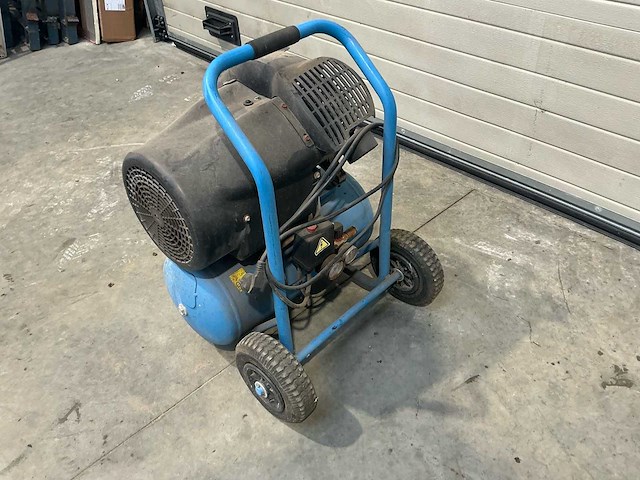Airpress hl 425-24 luchtcompressor - afbeelding 3 van  4