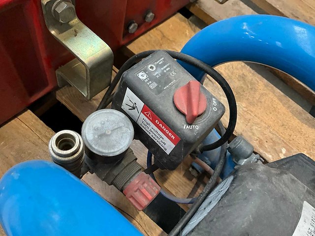 Airpress lmo 3-210 compressor - afbeelding 5 van  5