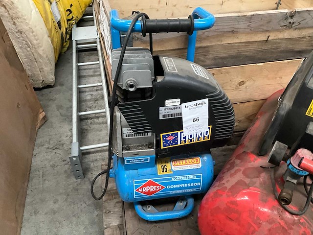 Airpress + perel hl260/10 zuigercompressor (2x) - afbeelding 2 van  5