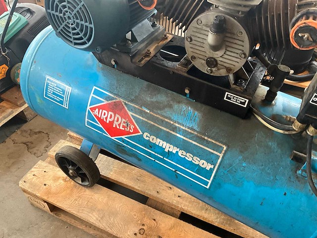 Airpress sae30 compressor - afbeelding 8 van  11