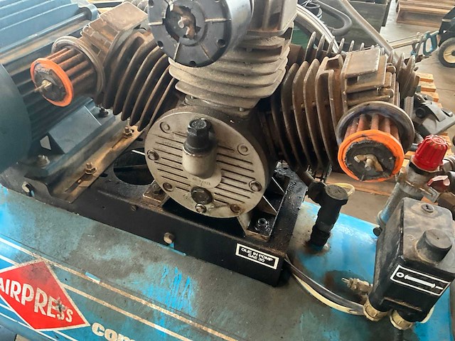 Airpress sae30 compressor - afbeelding 11 van  11