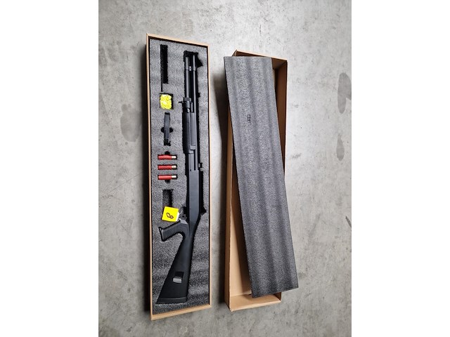 Airsoft geweer - afbeelding 1 van  3