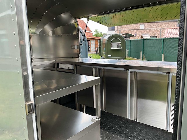 Airstream ral7009 foodtrucks - afbeelding 2 van  26