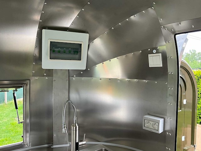 Airstream ral7009 foodtrucks - afbeelding 11 van  26