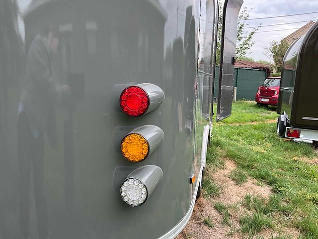 Airstream ral7009 foodtrucks - afbeelding 25 van  35