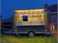 Airstream ral7009 foodtrucks - afbeelding 18 van  26