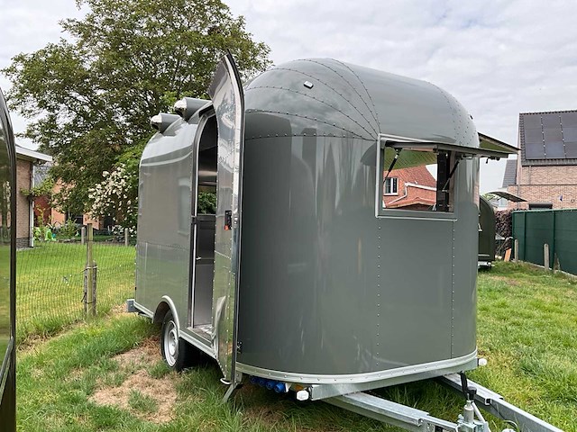 Airstream ral7009 foodtrucks - afbeelding 6 van  9