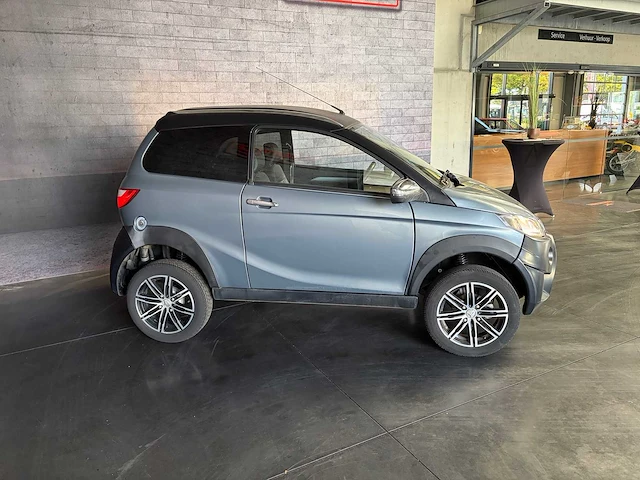 Aixam - mega - crossover - brommobiel - afbeelding 7 van  10