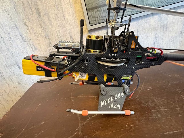 Aixel helicopter - 800 - model making - afbeelding 5 van  6