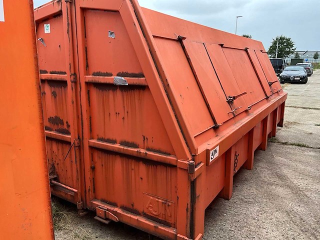 Ajk kapeldakcontainer - afbeelding 8 van  11
