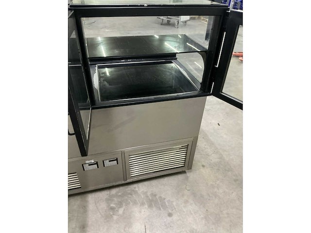 Ake ideal - koel/warmhoud vitrine - afbeelding 6 van  8