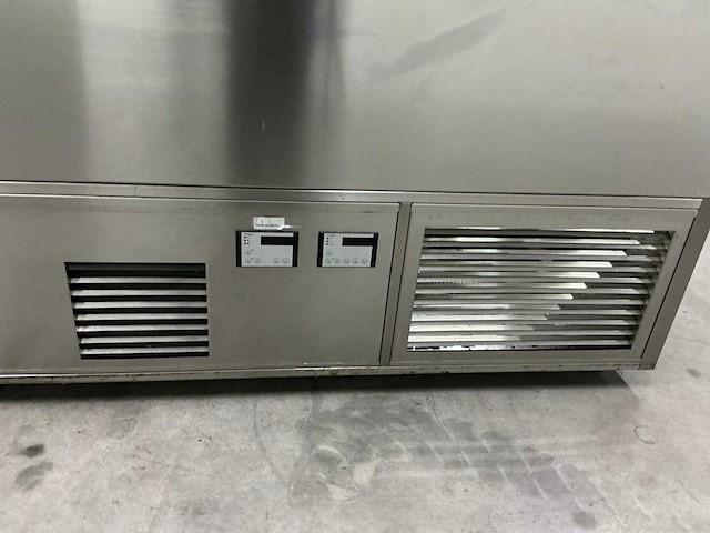 Ake ideal - koel/warmhoud vitrine - afbeelding 8 van  8