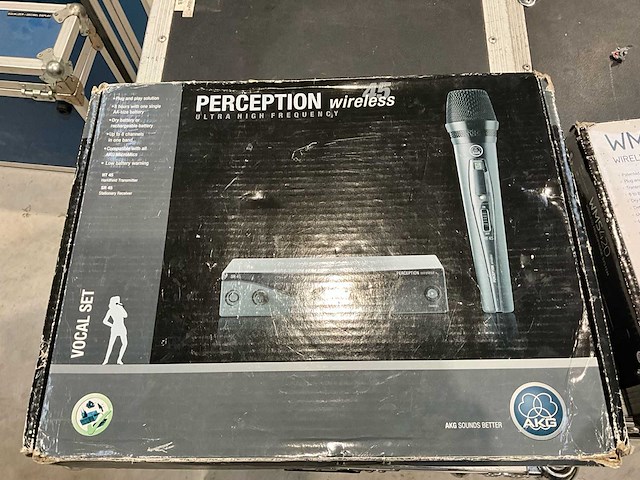 Akg perception draadloze 45 microfoon - afbeelding 4 van  4
