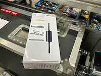 Akg ra4000ew antenneversterker - afbeelding 2 van  3