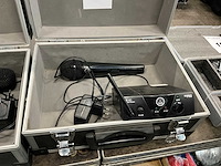 Akg sr40 draadloze microfoon - afbeelding 1 van  2