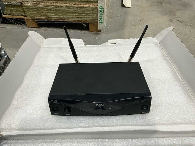 Akg wms 420 microfoon - afbeelding 2 van  3
