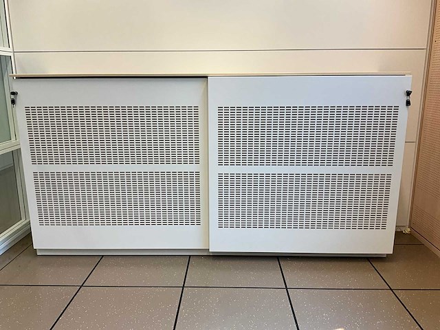 Akoestische schuifdeurkast 240x122 - afbeelding 1 van  5
