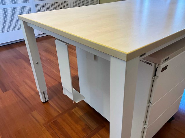 Akoestische schuifdeurkast (3x) + bureautafel - afbeelding 6 van  17