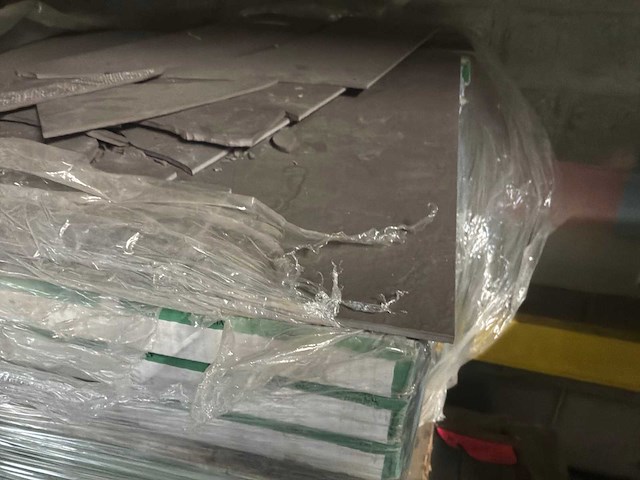 Alabastro greenlite vloertegel - afbeelding 1 van  1