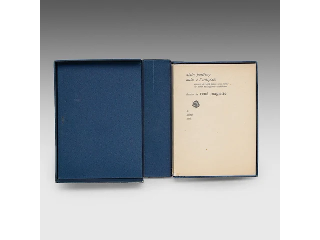 Alain jouffroy (1928-2015) and rené magritte (1898-1967), 'aube à l'antipode', paris, le soleil noir, 1966 5.5 x 21 x 16.5 cm. (2.16 x 8.26 x 6 1/2 in.) - afbeelding 11 van  14