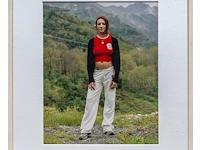 Albrecht tübke (1971), 'publica, tpu 20', 2005, c-print, n° 1/6 47 x 38 cm. (18 1/2 x 14.96 in.), frame: 68 x 58 cm. (26.76 x 22.82 in.) - afbeelding 2 van  3