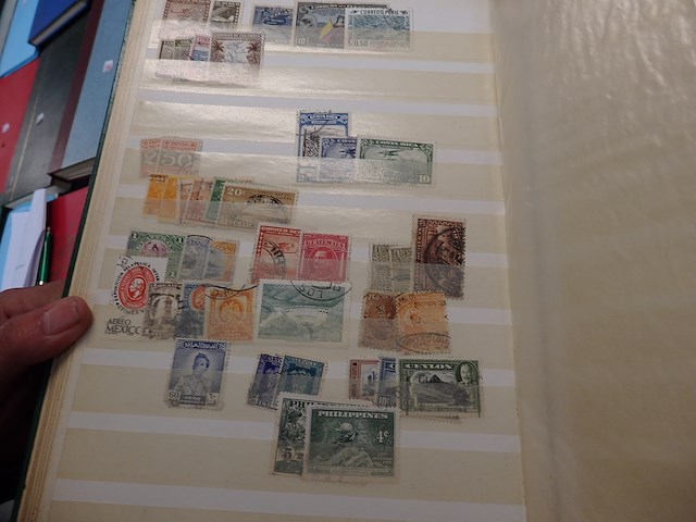 Album diverse landen veel oude zegels - afbeelding 4 van  7