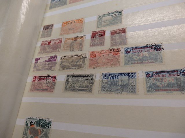 Album diverse landen veel oude zegels - afbeelding 6 van  7