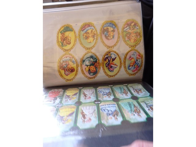 Album met knipsels - afbeelding 2 van  3