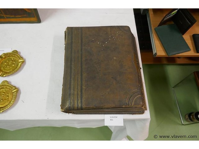 Album met oude foto's - afbeelding 1 van  2