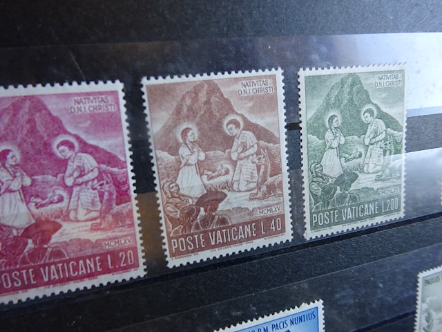 Album postezegels italie en vatikaan - afbeelding 3 van  4