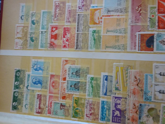 Album postzegels azie china vietnam enz - afbeelding 3 van  7