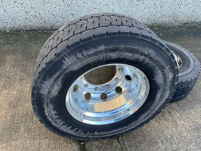 Alcoa dura-bright evo banden op velg (6x) - afbeelding 5 van  7