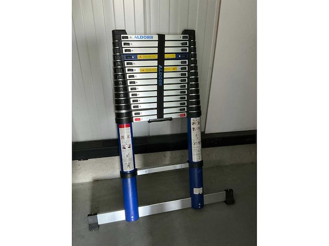 Aldorr telescopische ladder - afbeelding 1 van  1