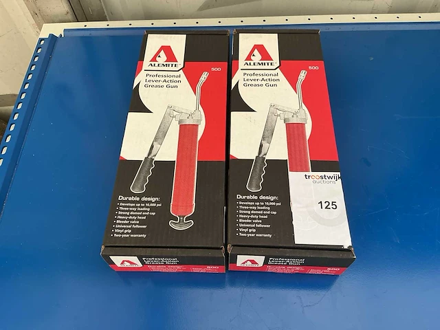 Alemite model 500 (professional lever action grease gun) vetspuit (2x) - afbeelding 1 van  3