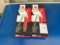 Alemite model 500 (professional lever action grease gun) vetspuit (2x) - afbeelding 1 van  3