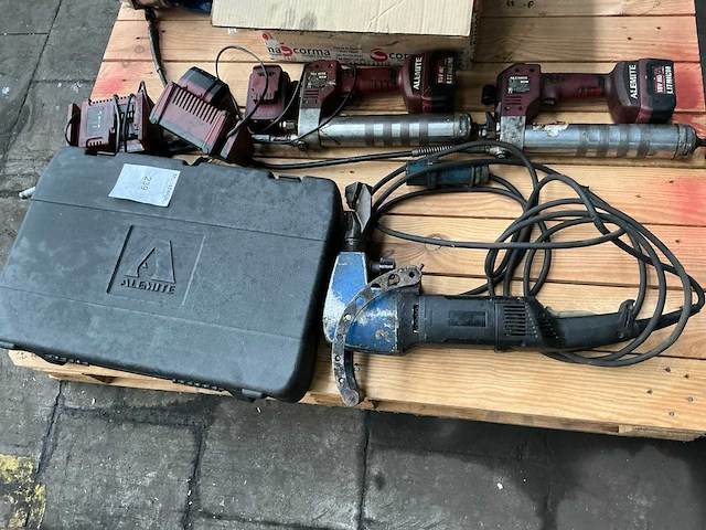 Alemite series 595 accu vetpomp (2x) - afbeelding 1 van  7