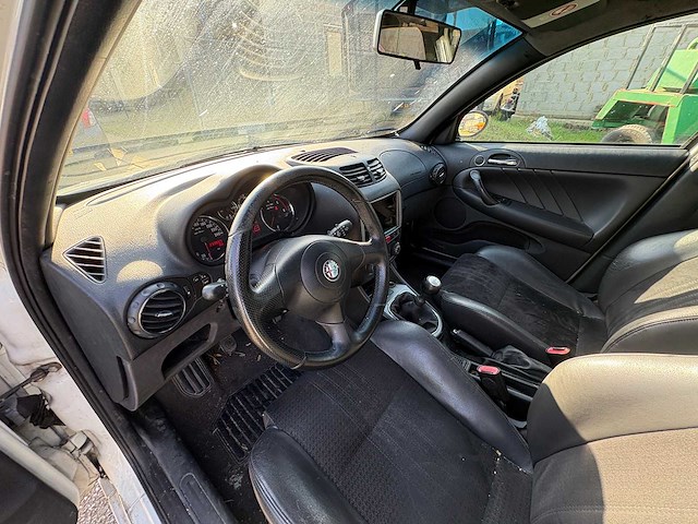 Alfa - 147 - jtd - car - 2009 - afbeelding 6 van  23