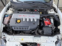 Alfa - 147 - jtd - car - 2009 - afbeelding 12 van  23