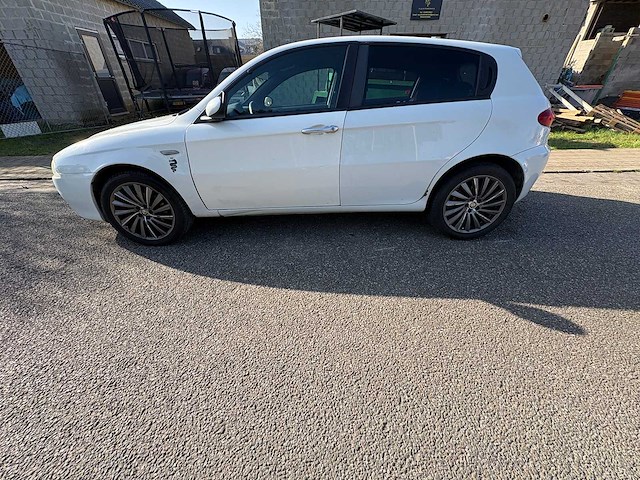 Alfa - 147 - jtd - car - 2009 - afbeelding 17 van  18