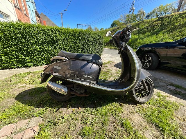 Alfa avanti scooter - afbeelding 10 van  15