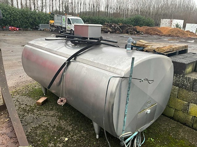 Alfa-laval hca-1800 inox melkkoeltank - afbeelding 3 van  7