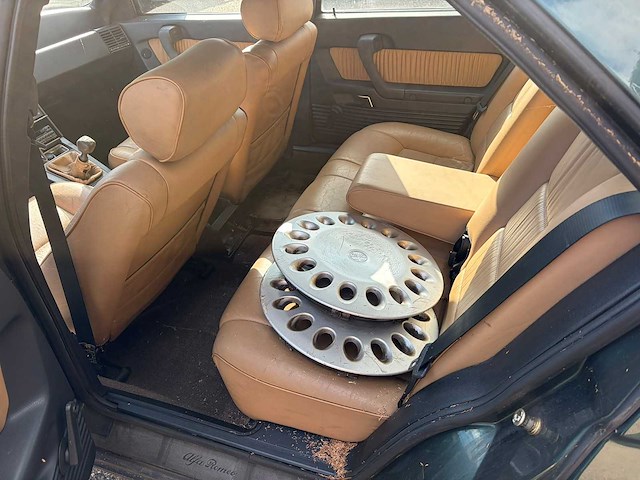 Alfa romeo - 164 - t spark - youngtimer > 15 - afbeelding 3 van  16