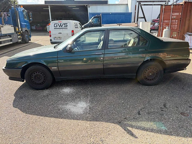 Alfa romeo - 164 - t spark - youngtimer > 15 - afbeelding 1 van  16