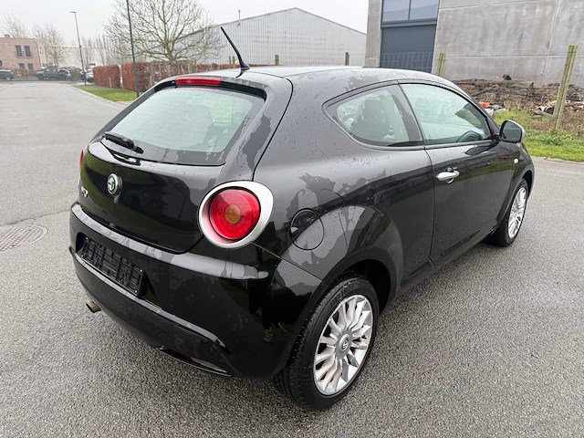 Alfa romeo - 2012 - mito - personenauto - afbeelding 3 van  26