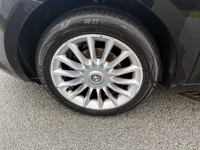 Alfa romeo - 2012 - mito - personenauto - afbeelding 4 van  26